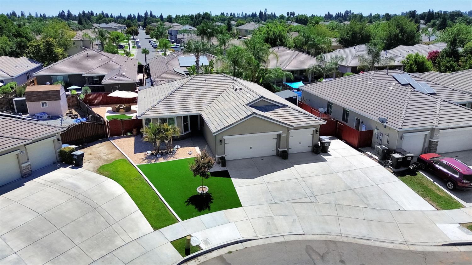 1834 N Leila St, Visalia, CA 93291