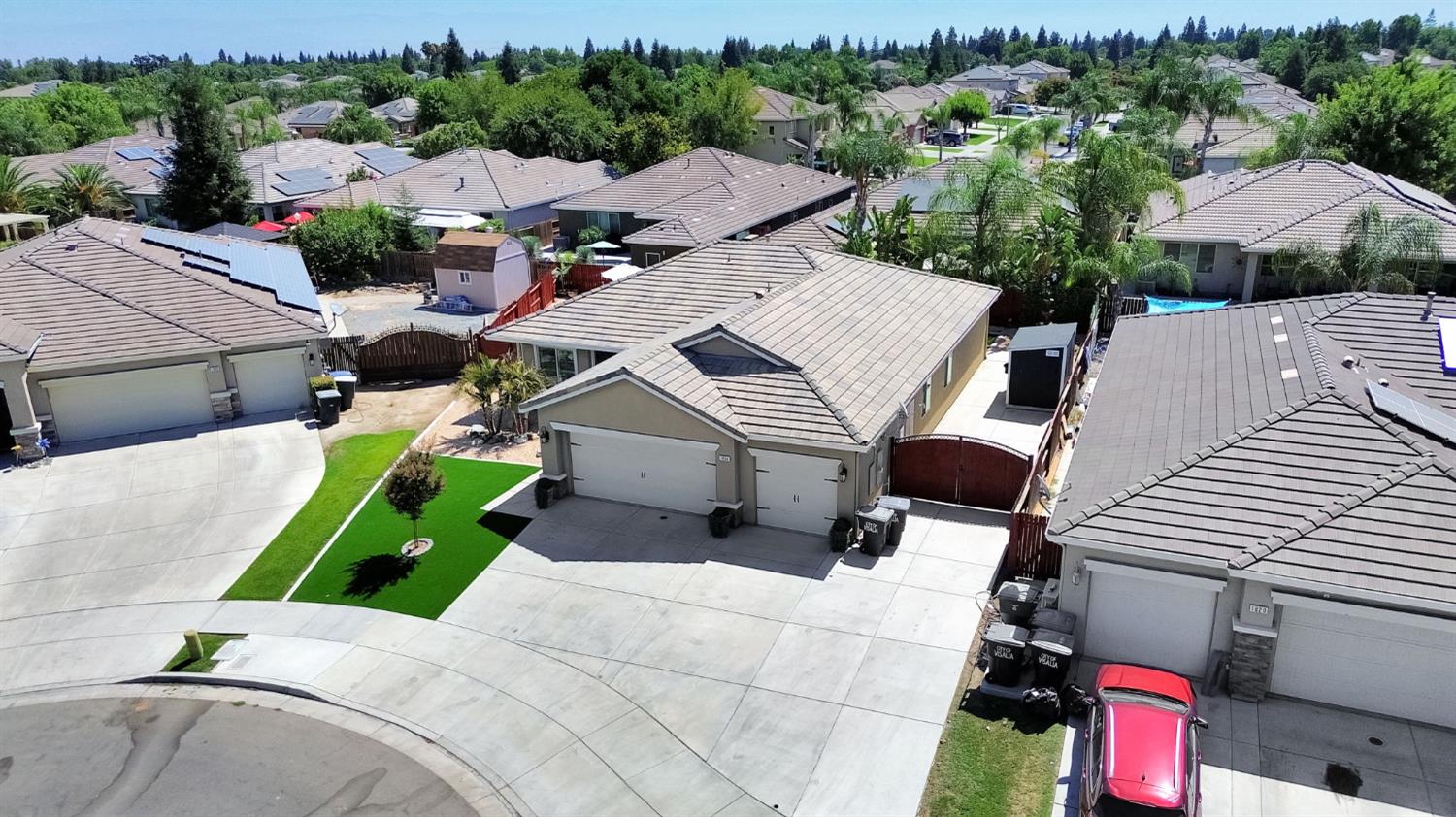 1834 N Leila St, Visalia, CA 93291