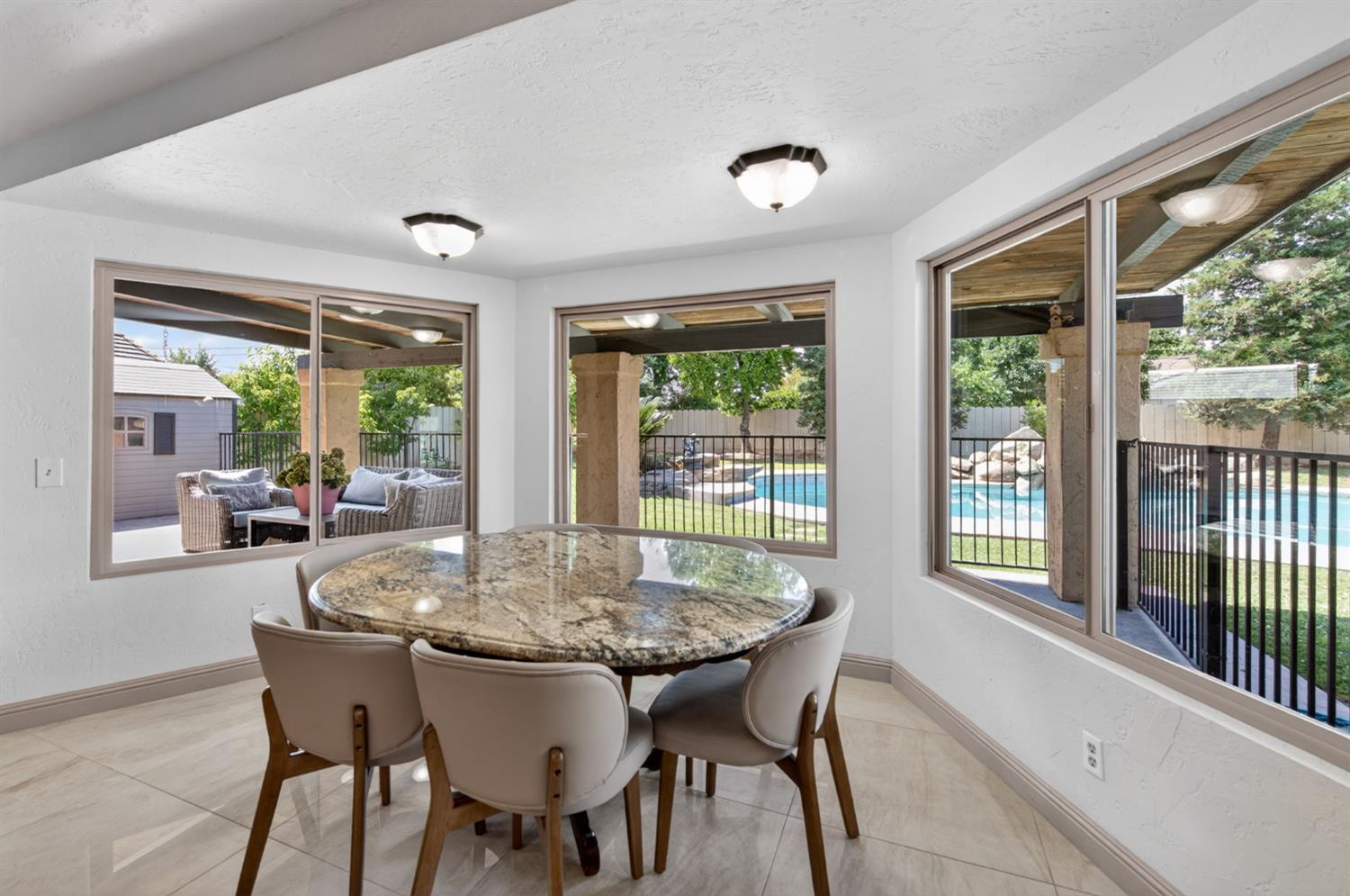 1320 W Alluvial Ave, Fresno, CA 93711