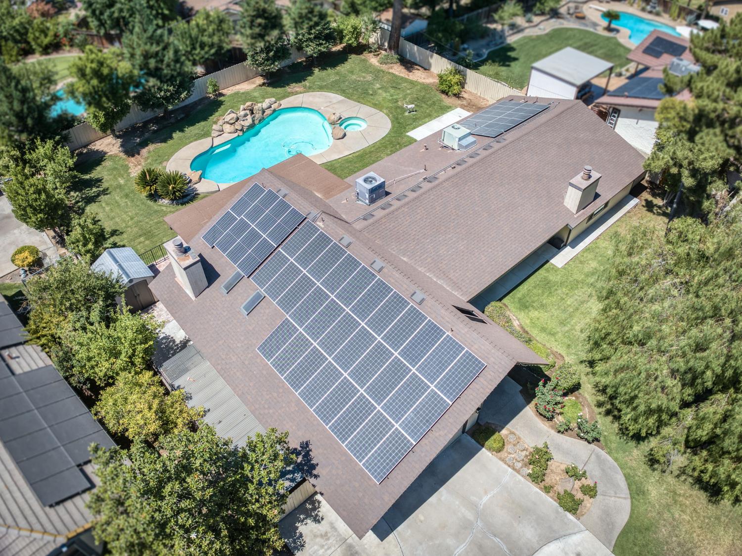 1320 W Alluvial Ave, Fresno, CA 93711