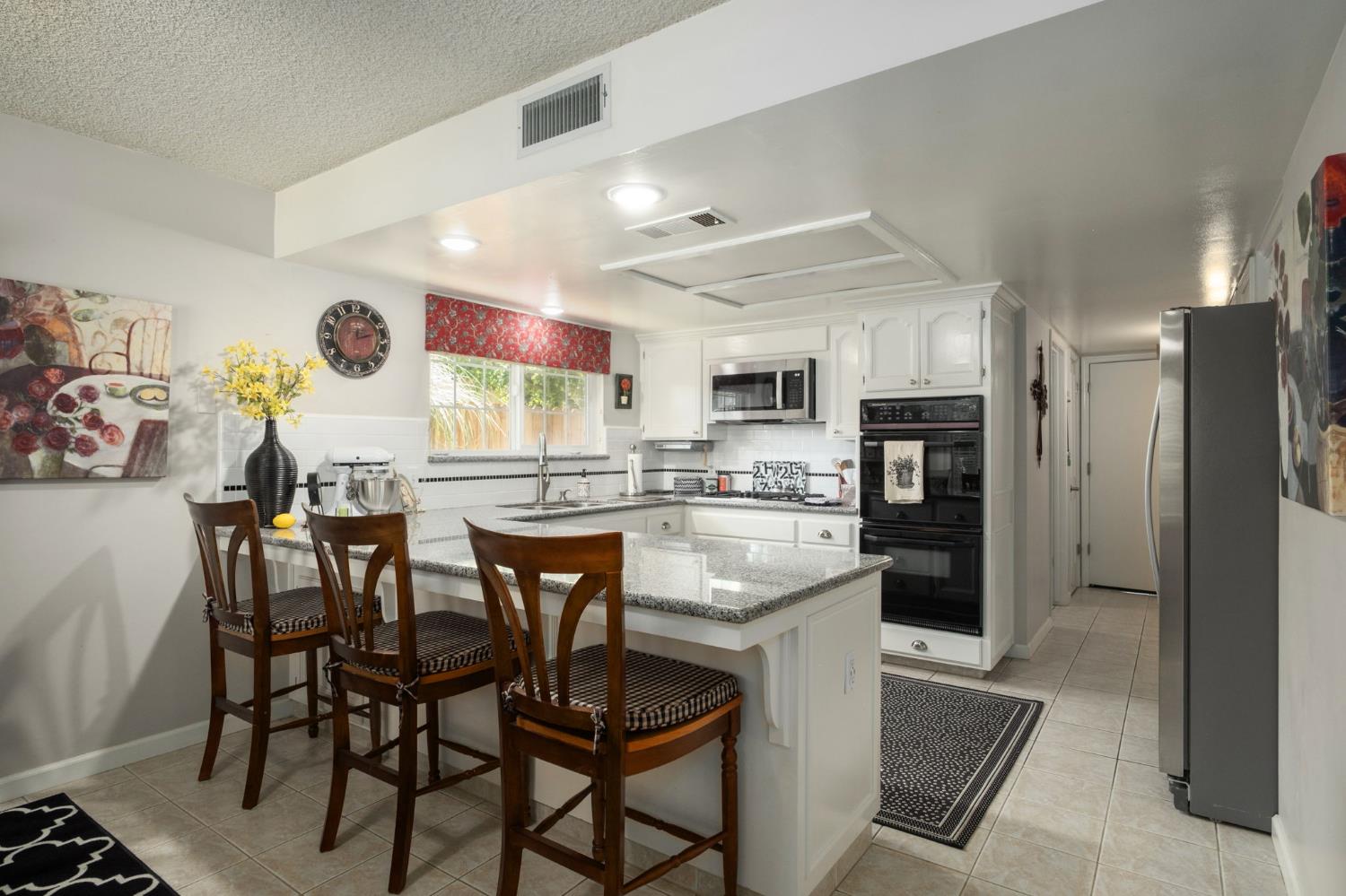 3372 W Sierra Ave, Fresno, CA 93711