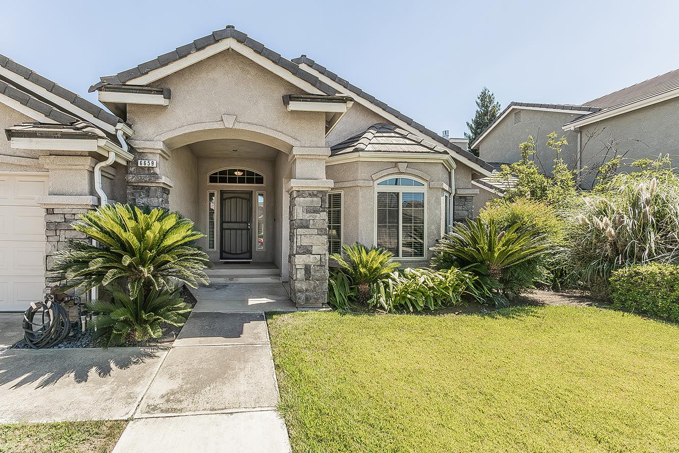 6659 E Cornell Ave, Fresno, CA 93727