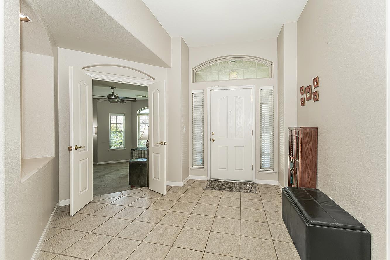 6659 E Cornell Ave, Fresno, CA 93727
