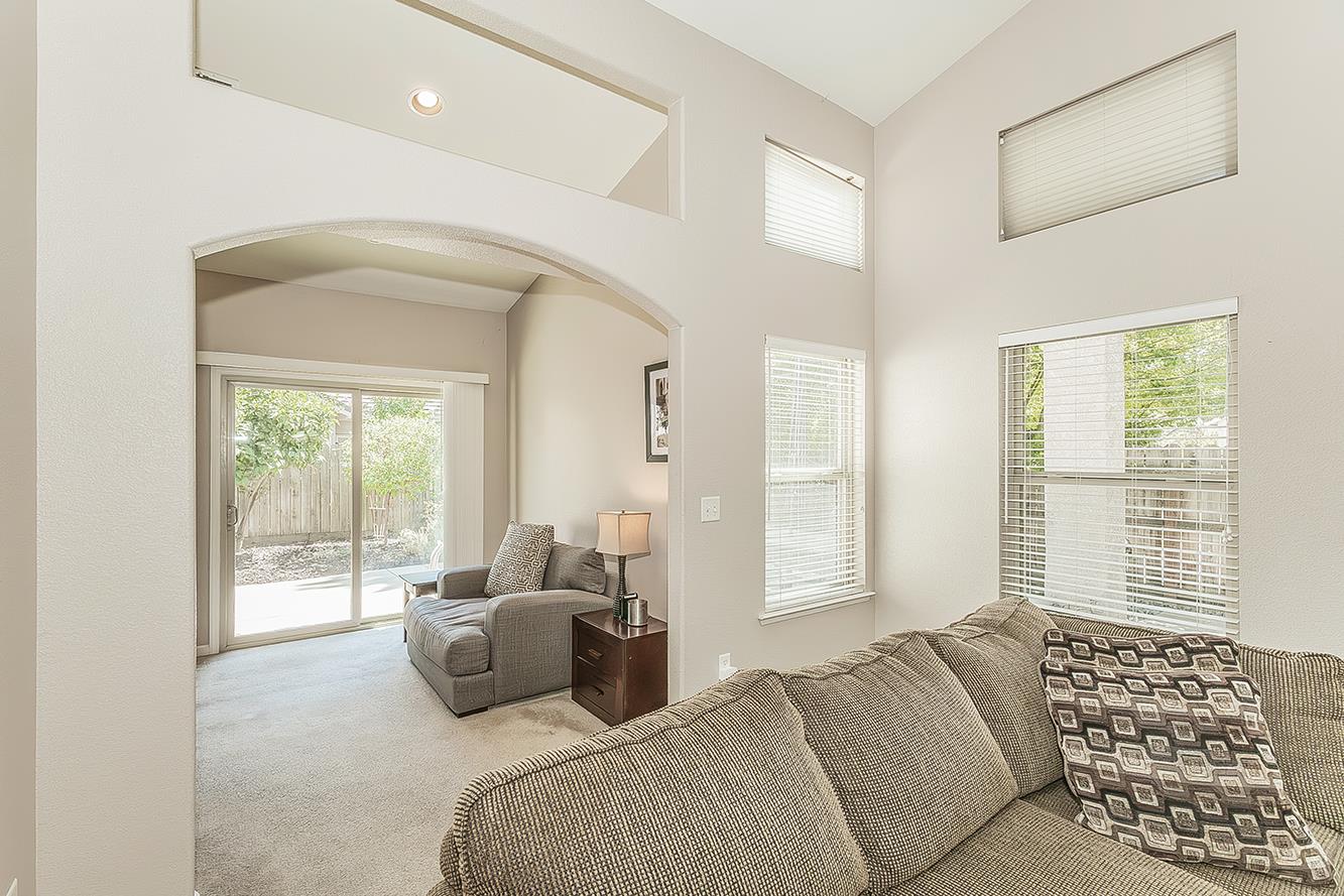 6659 E Cornell Ave, Fresno, CA 93727
