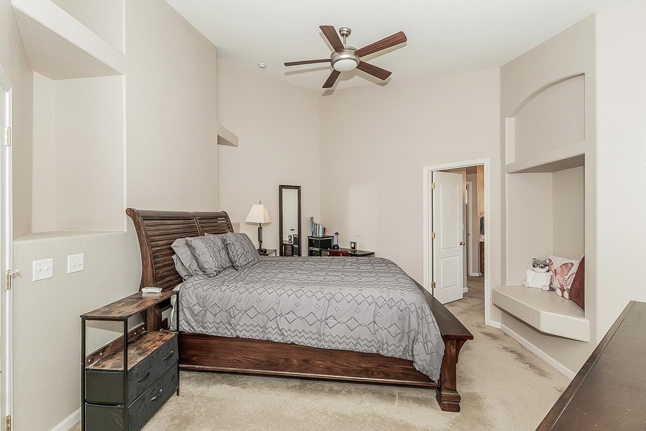 6659 E Cornell Ave, Fresno, CA 93727
