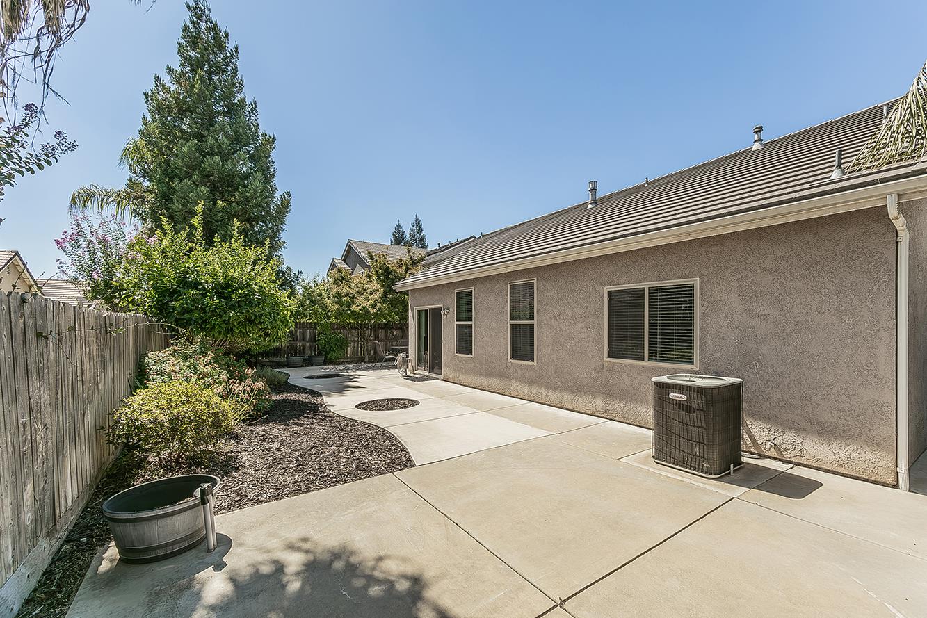 6659 E Cornell Ave, Fresno, CA 93727