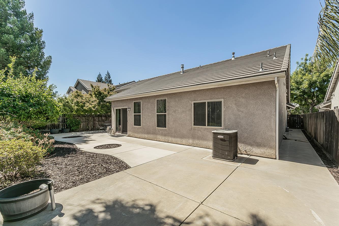 6659 E Cornell Ave, Fresno, CA 93727