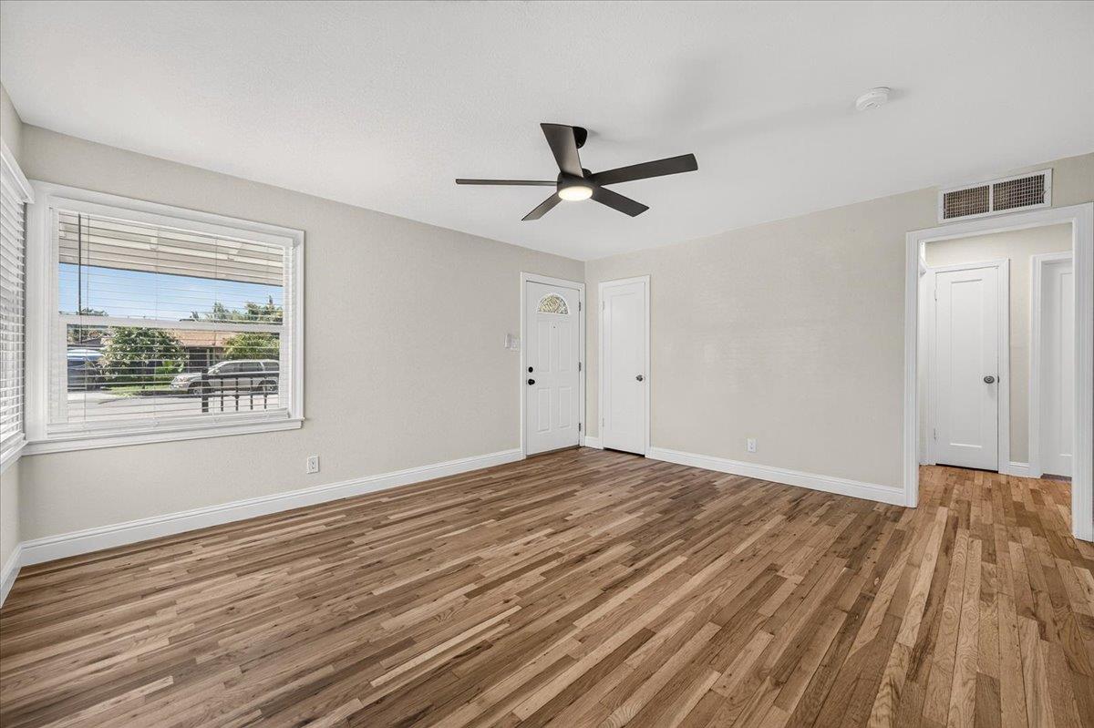 680 W Sample, Fresno, CA 93704