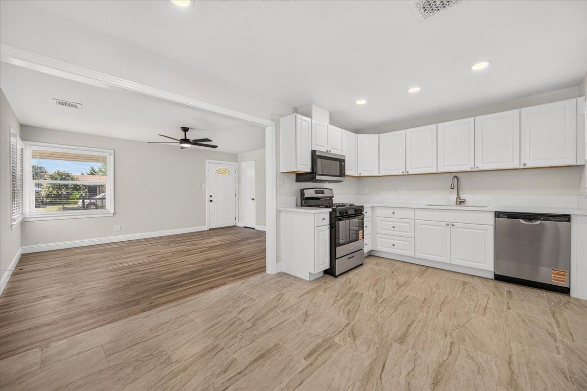 680 W Sample, Fresno, CA 93704