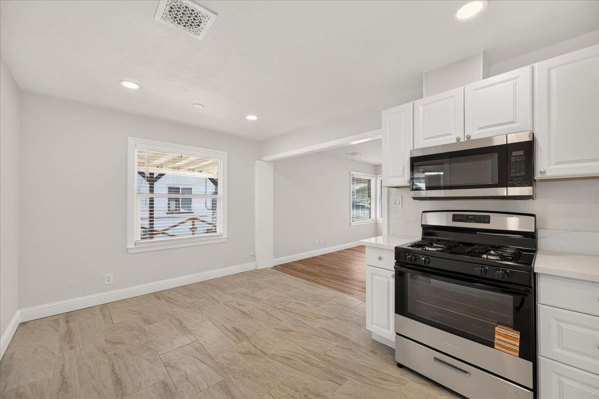 680 W Sample, Fresno, CA 93704