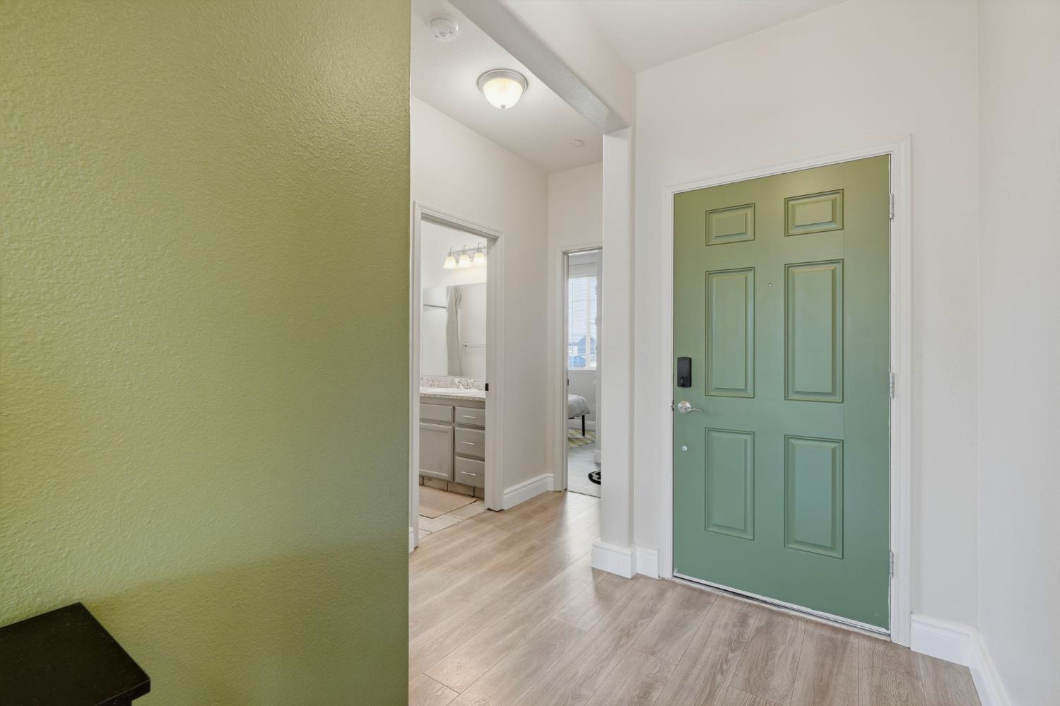 8482 15Th St, Parlier, CA 93648