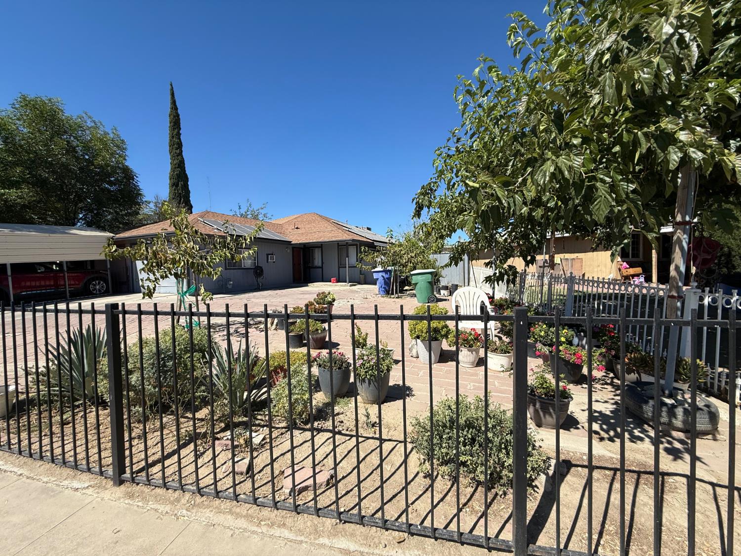 273 I St, Mendota, CA 93640