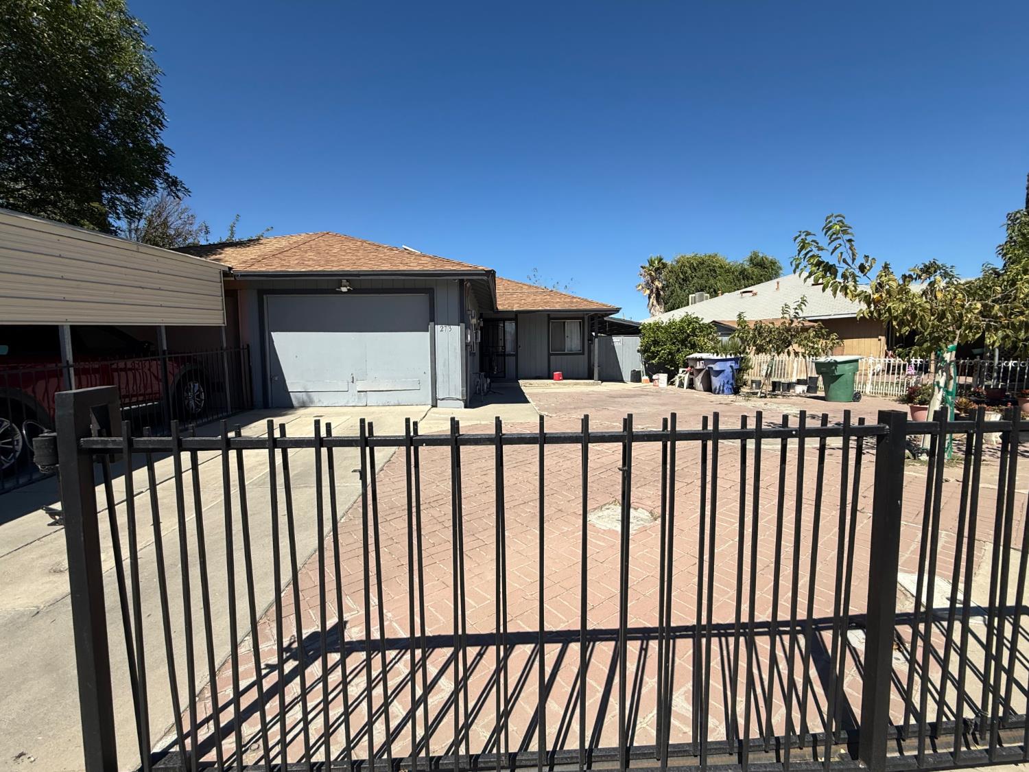 273 I St, Mendota, CA 93640