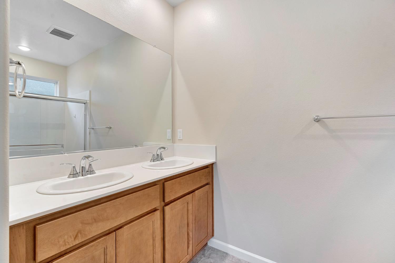 3529 Nile St, Madera, CA 93637
