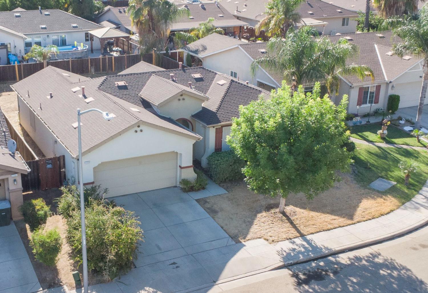 2358 S Rachel Ave, Fresno, CA 93725