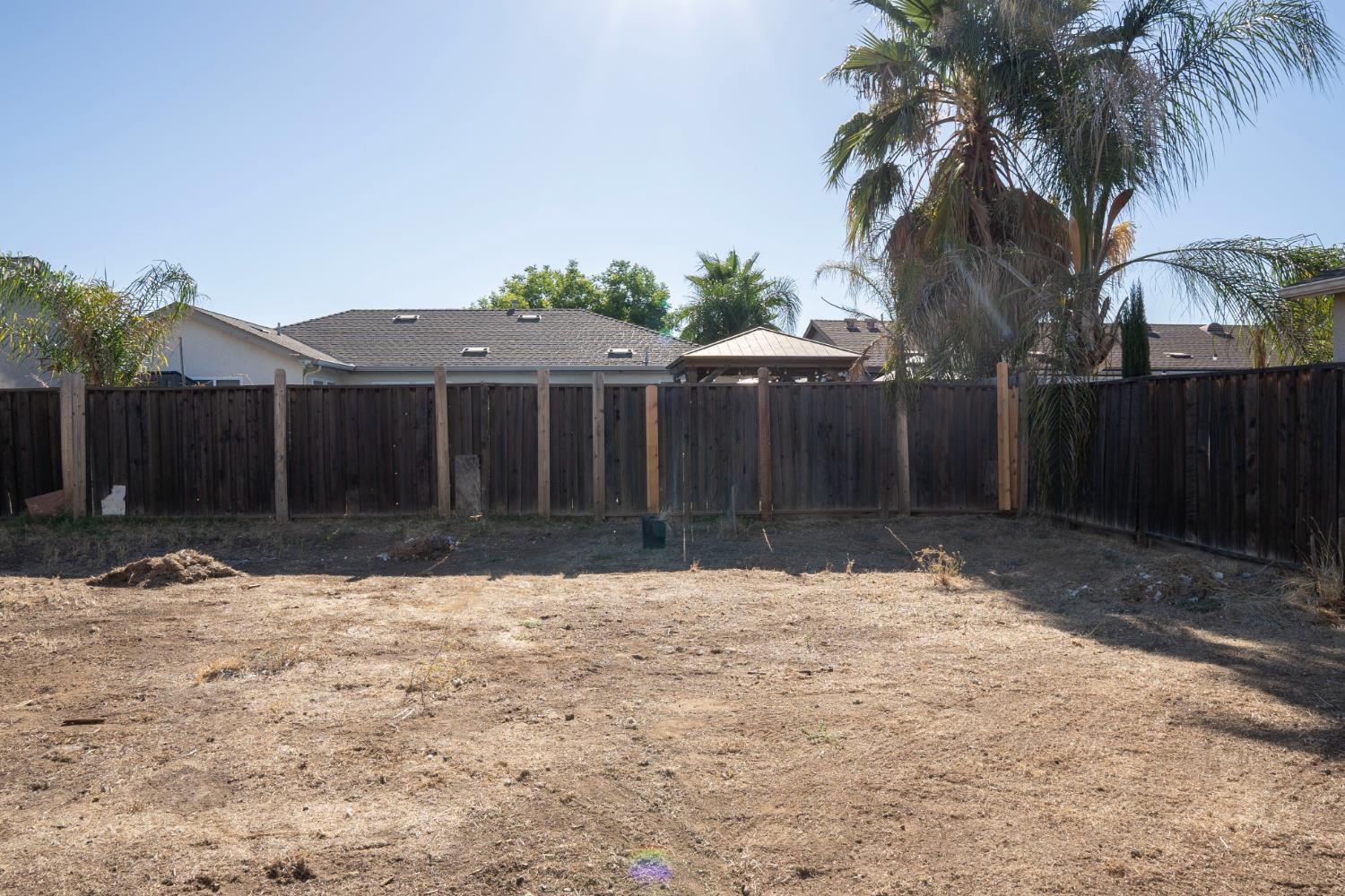 2358 S Rachel Ave, Fresno, CA 93725