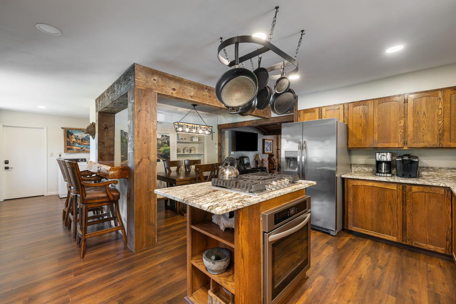 39165 Ski Slope Dr, Bass Lake, CA 93604