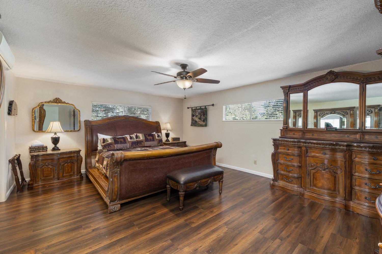 39165 Ski Slope Dr, Bass Lake, CA 93604