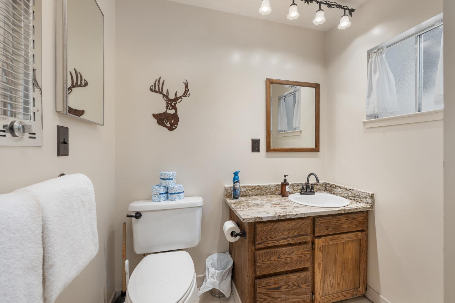 39165 Ski Slope Dr, Bass Lake, CA 93604