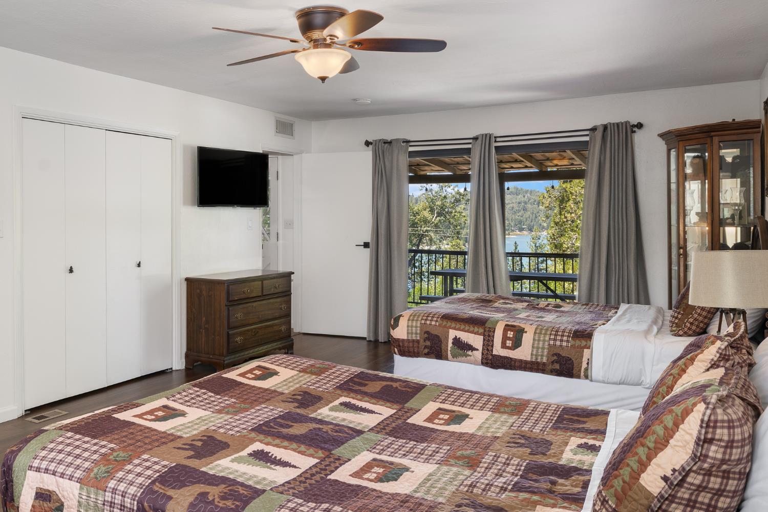 39165 Ski Slope Dr, Bass Lake, CA 93604