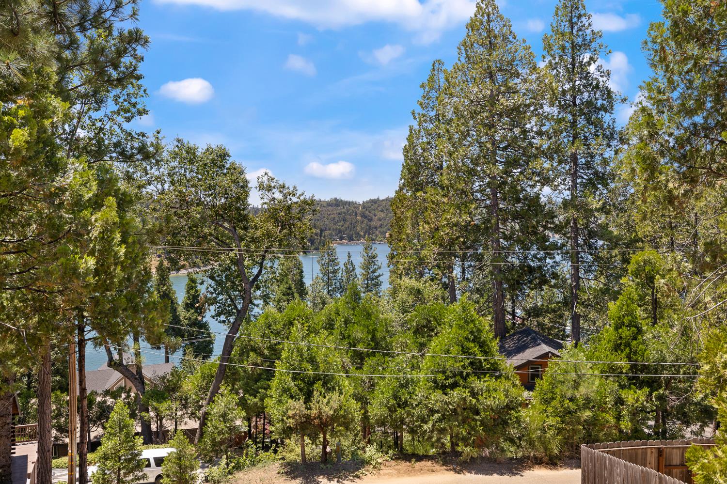 39165 Ski Slope Dr, Bass Lake, CA 93604