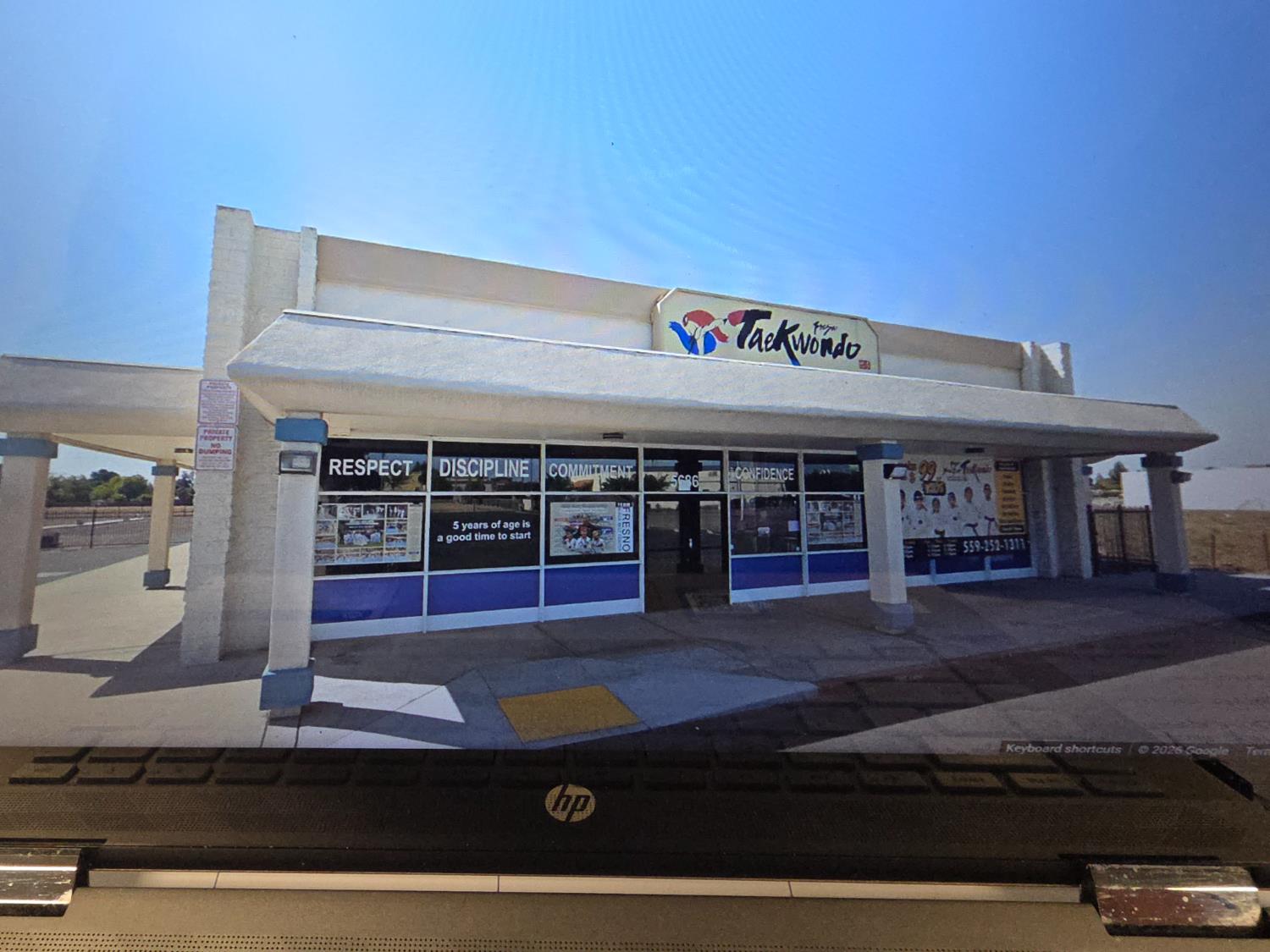 5686 E Kings Canyon Rd, Fresno, CA 93727