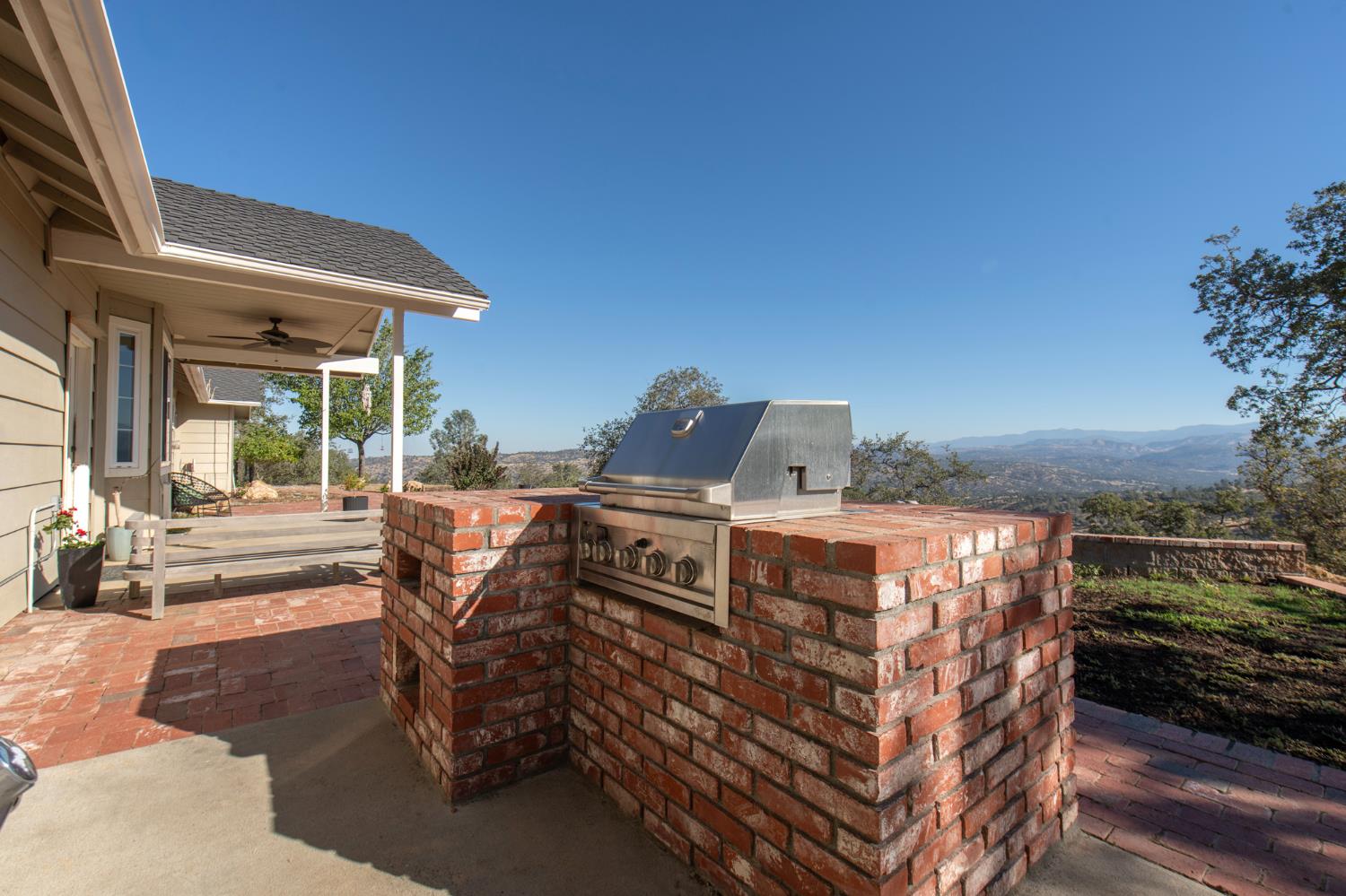 41207 Lilley Mountain Dr, Coarsegold, CA 93614