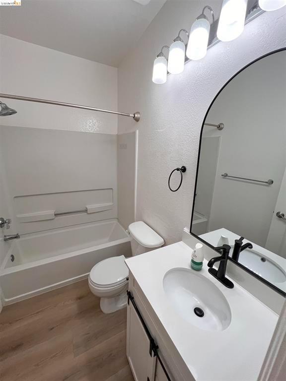 450 Pine Ridge Dr, San Ramon, CA 94582