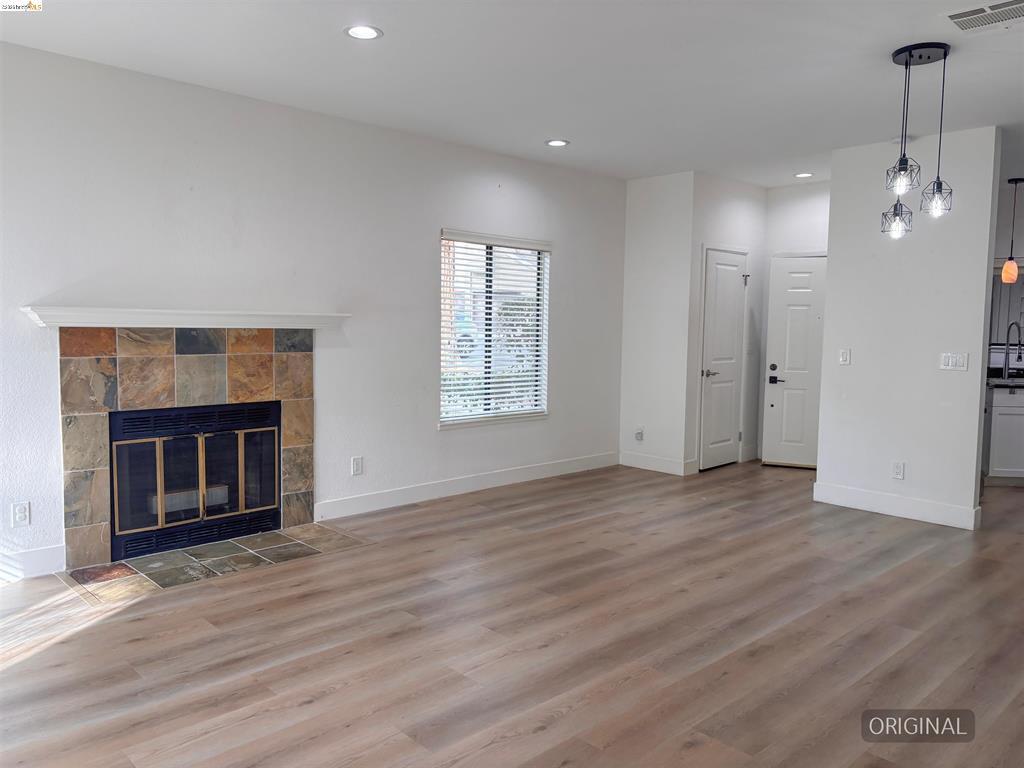 450 Pine Ridge Dr, San Ramon, CA 94582