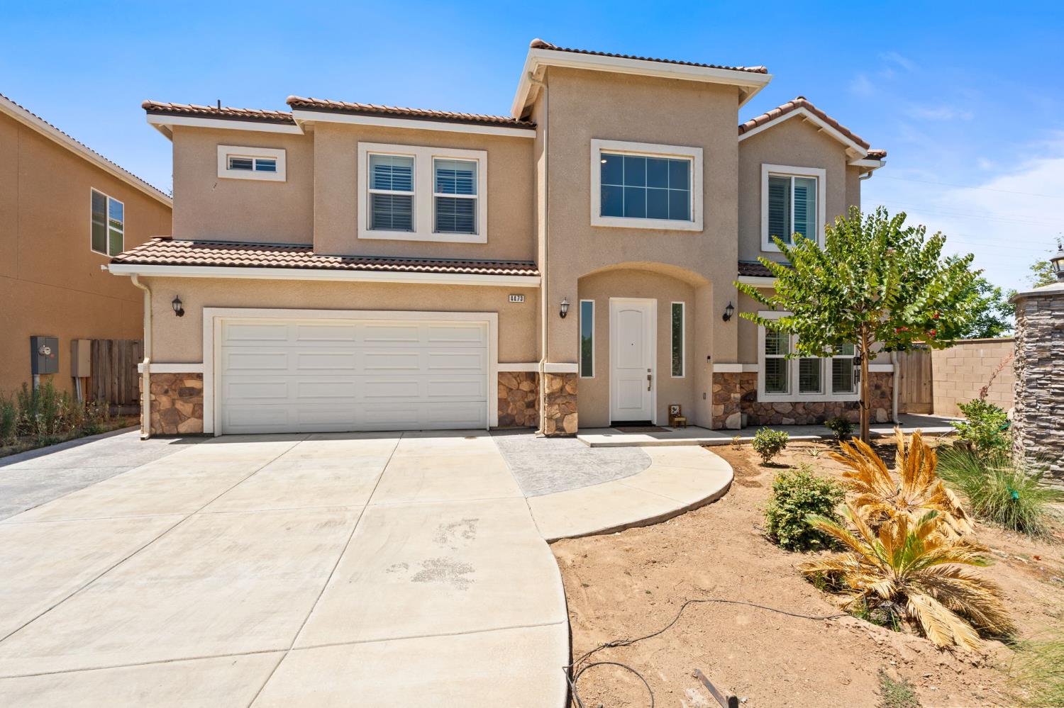 4473 W Langden Dr, Fresno, CA 93722