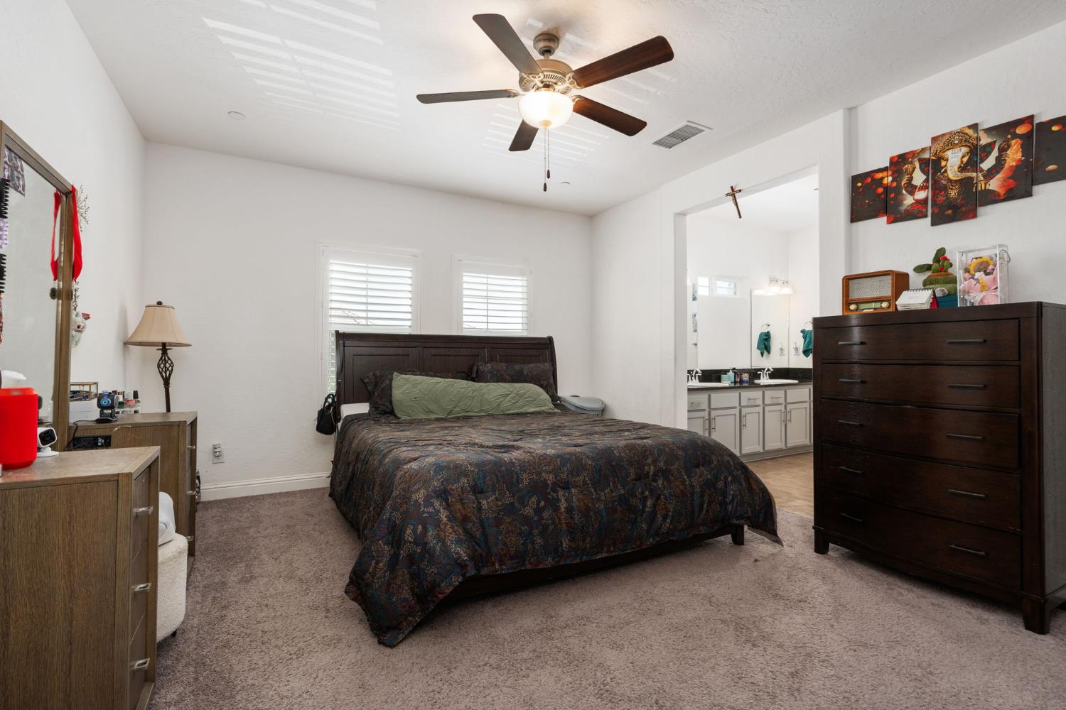 4473 W Langden Dr, Fresno, CA 93722