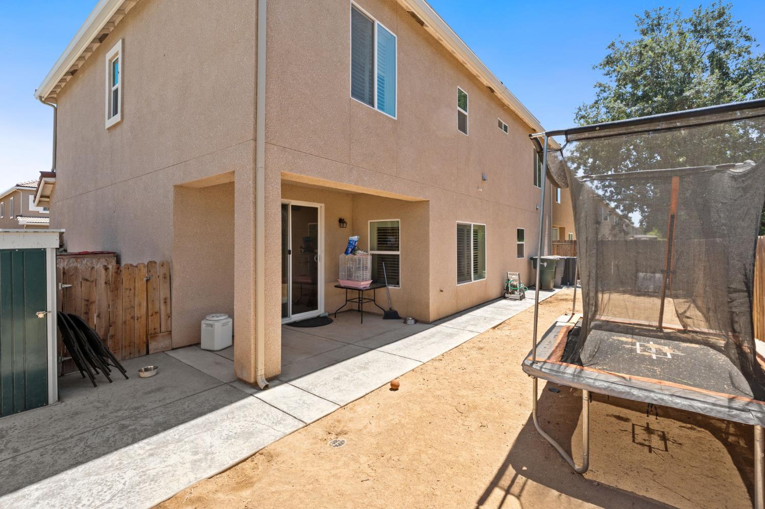 4473 W Langden Dr, Fresno, CA 93722