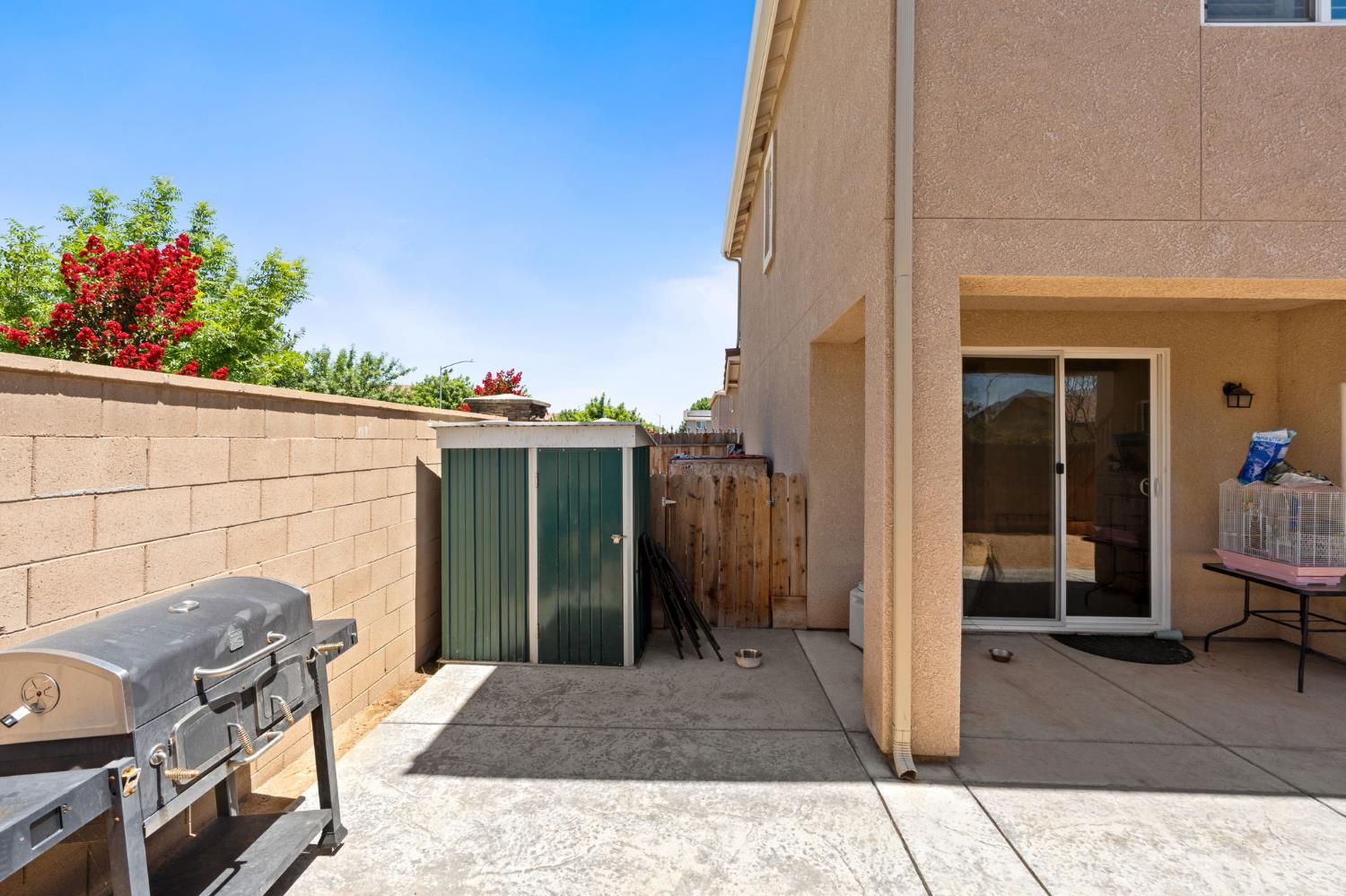 4473 W Langden Dr, Fresno, CA 93722
