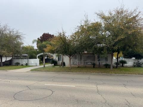 5225 E Belmont Ave, Fresno, CA 93727