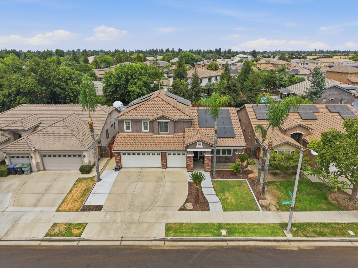 150 Reese, Visalia, CA 93277