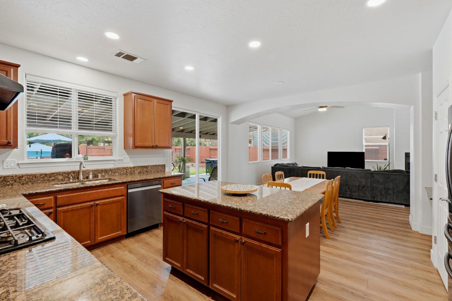 150 Reese, Visalia, CA 93277