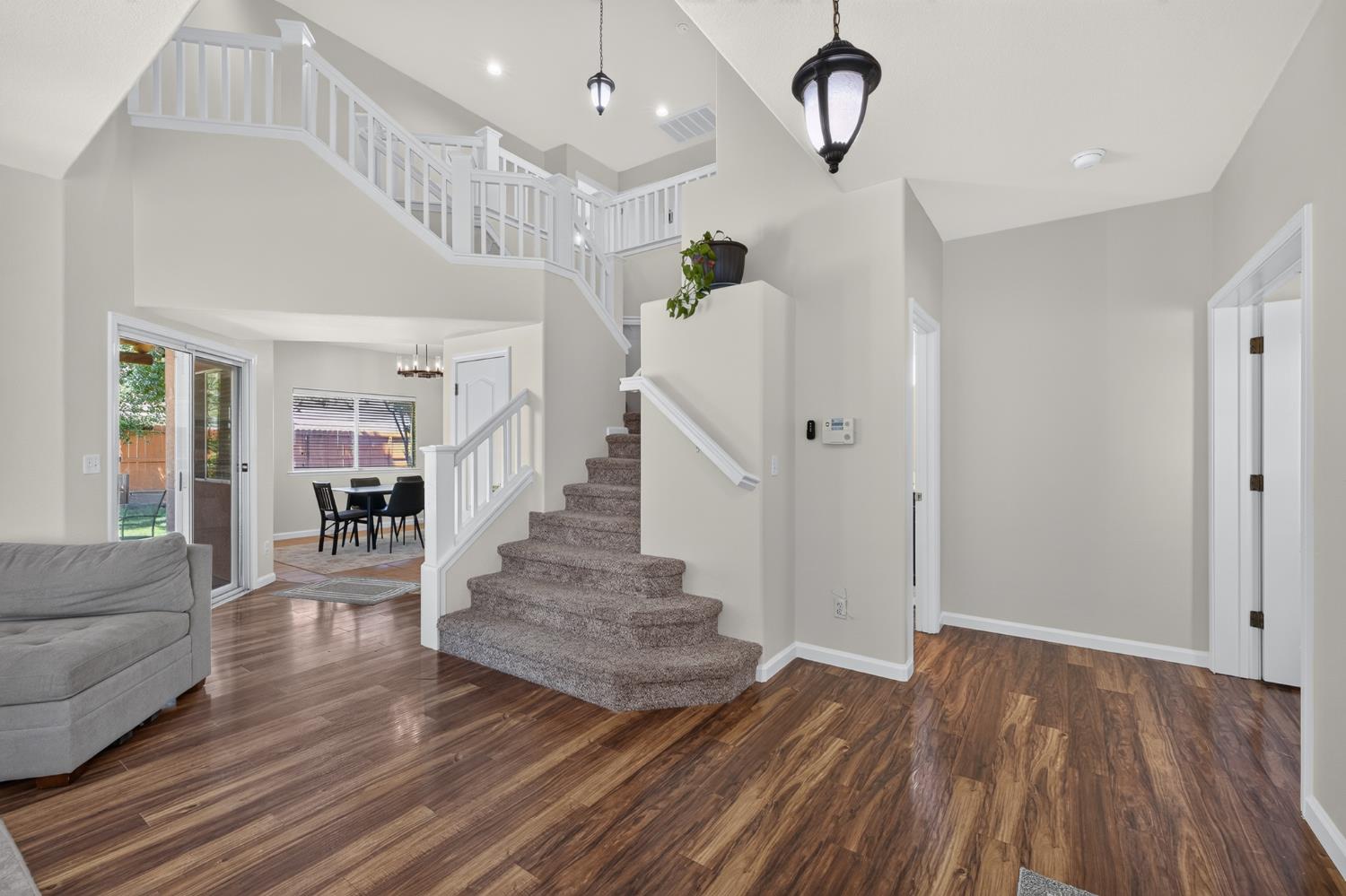 9845 N Woodrow Ave, Fresno, CA 93720