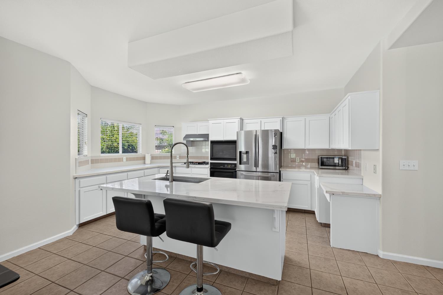 9845 N Woodrow Ave, Fresno, CA 93720