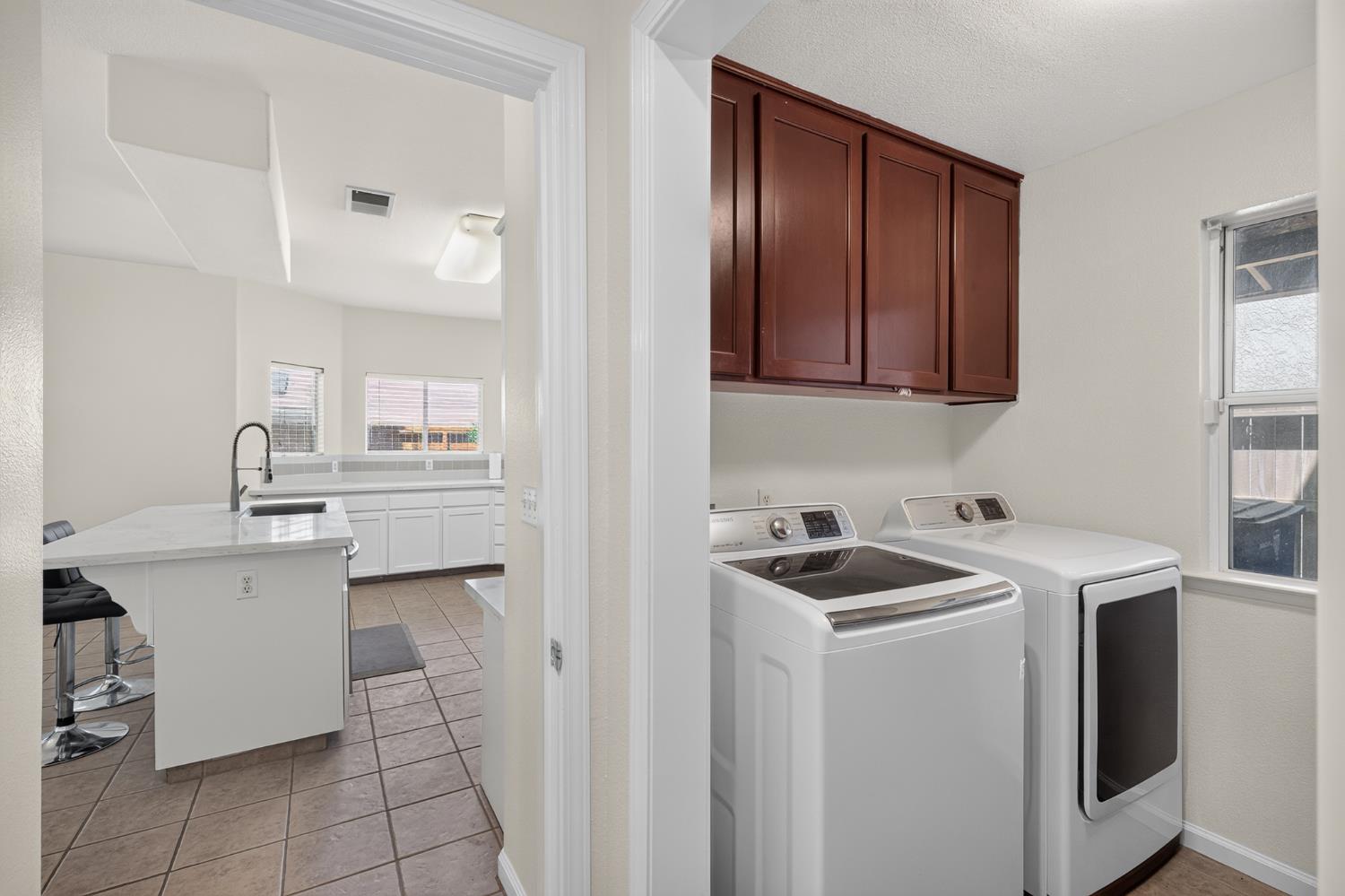 9845 N Woodrow Ave, Fresno, CA 93720