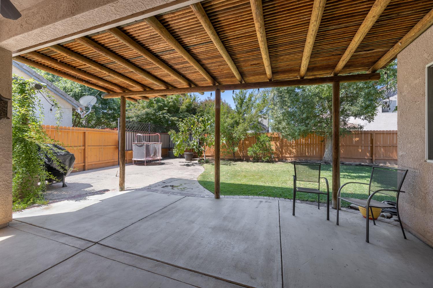 9845 N Woodrow Ave, Fresno, CA 93720