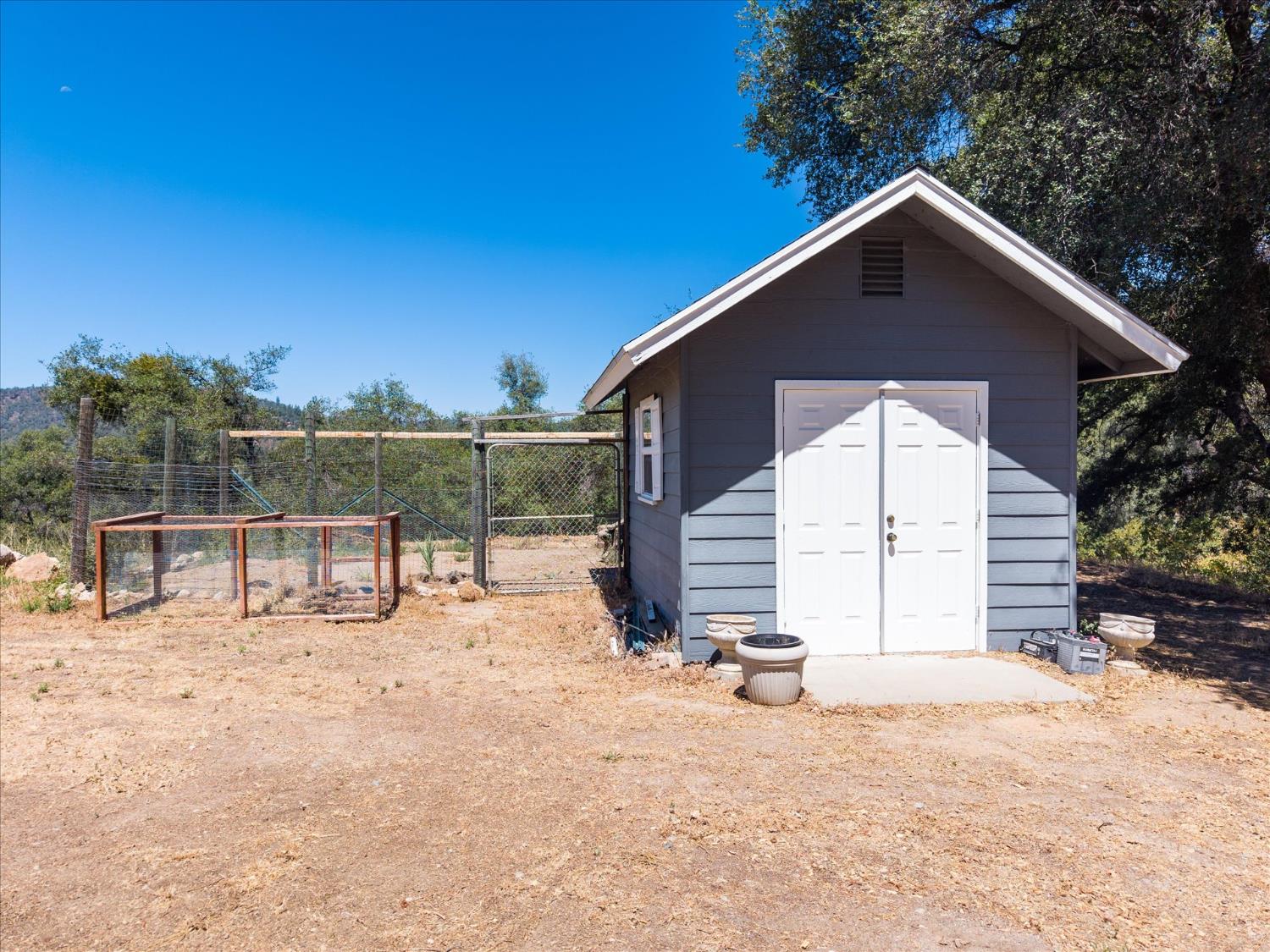 34070 Deer Spring Ln, North Fork, CA 93643