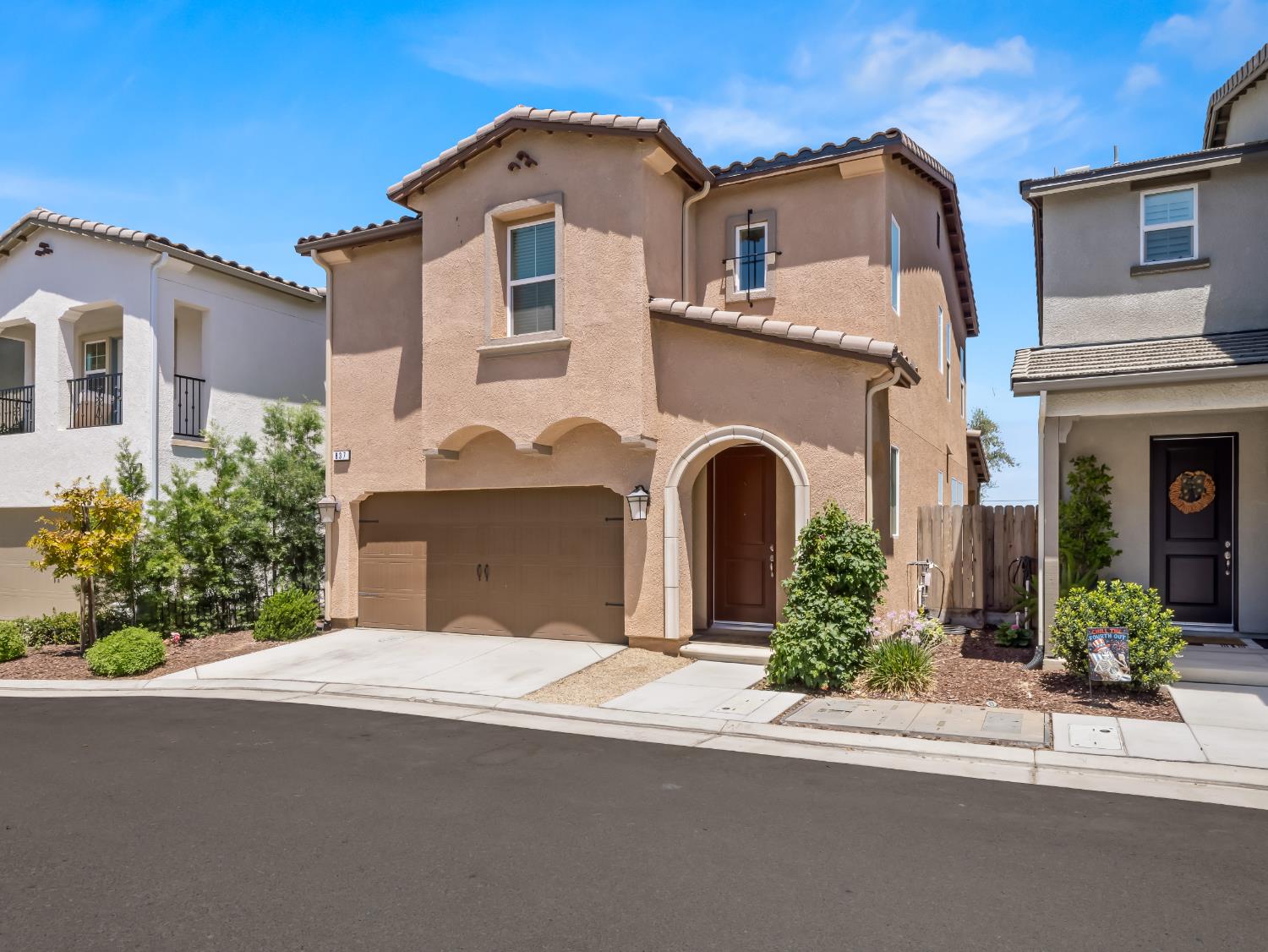 837 Wishon Ave W, Madera, CA 93636