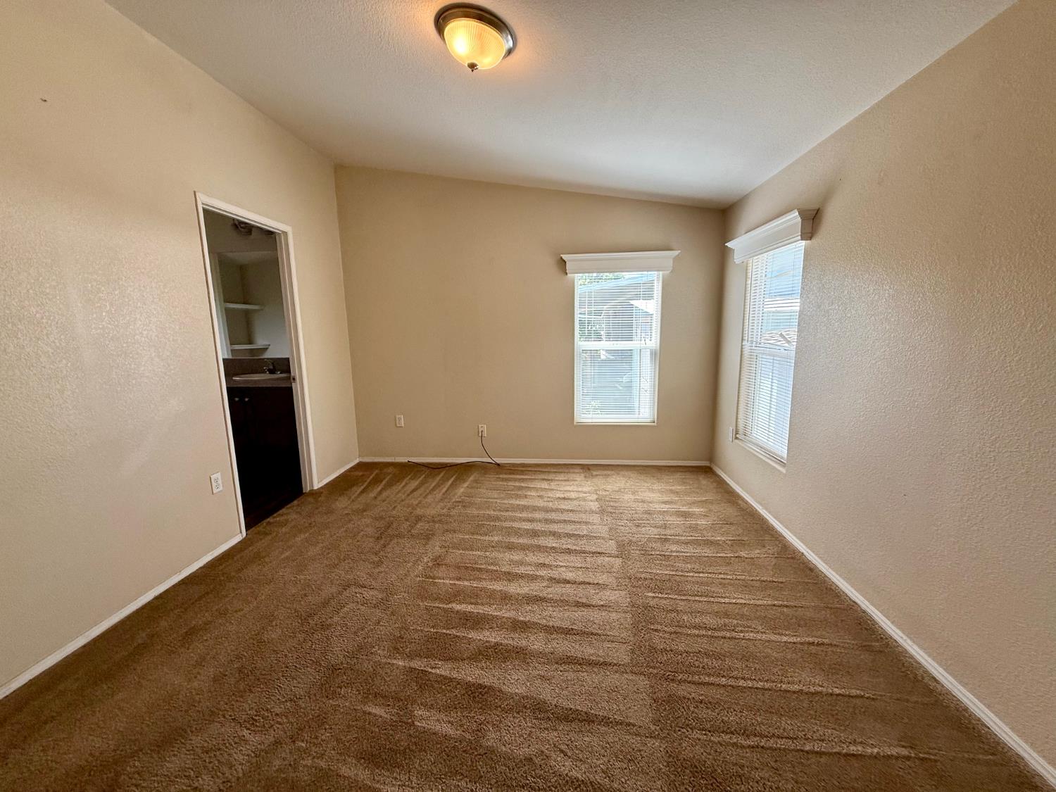 1218 E Cleveland Ave #SP 63, Madera, CA 93638