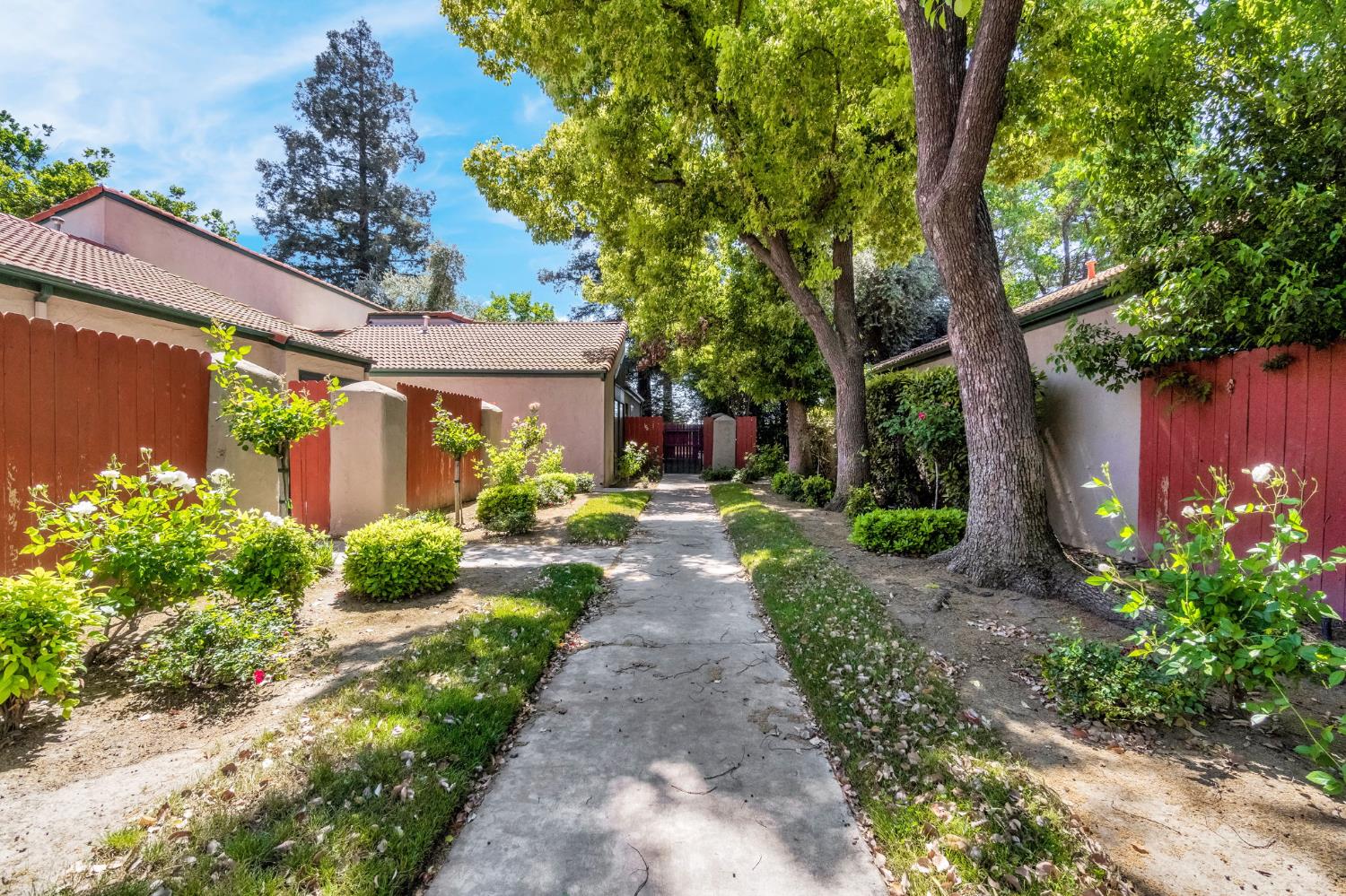 5965 E Shields Ave #180, Fresno, CA 93727