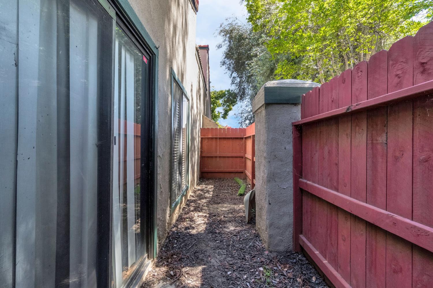 5965 E Shields Ave #180, Fresno, CA 93727