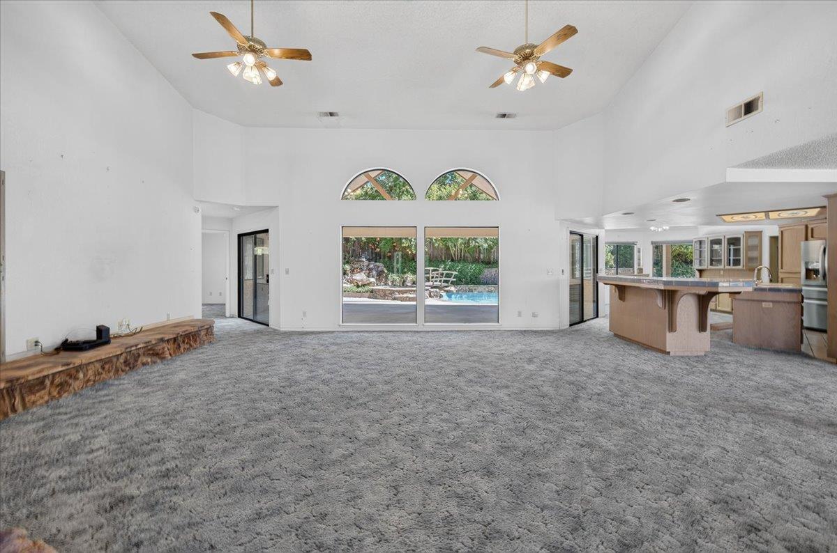 493 W Bluff Ave, Fresno, CA 93711