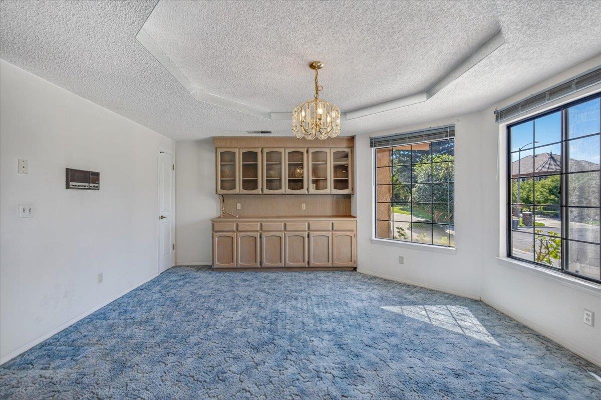 493 W Bluff Ave, Fresno, CA 93711