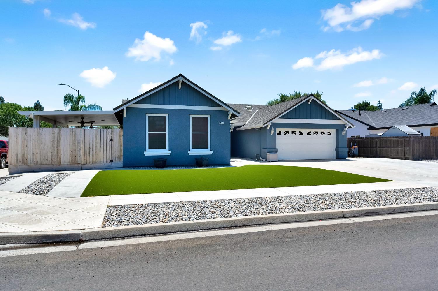 2956 Griffith Ave, Clovis, CA 93611