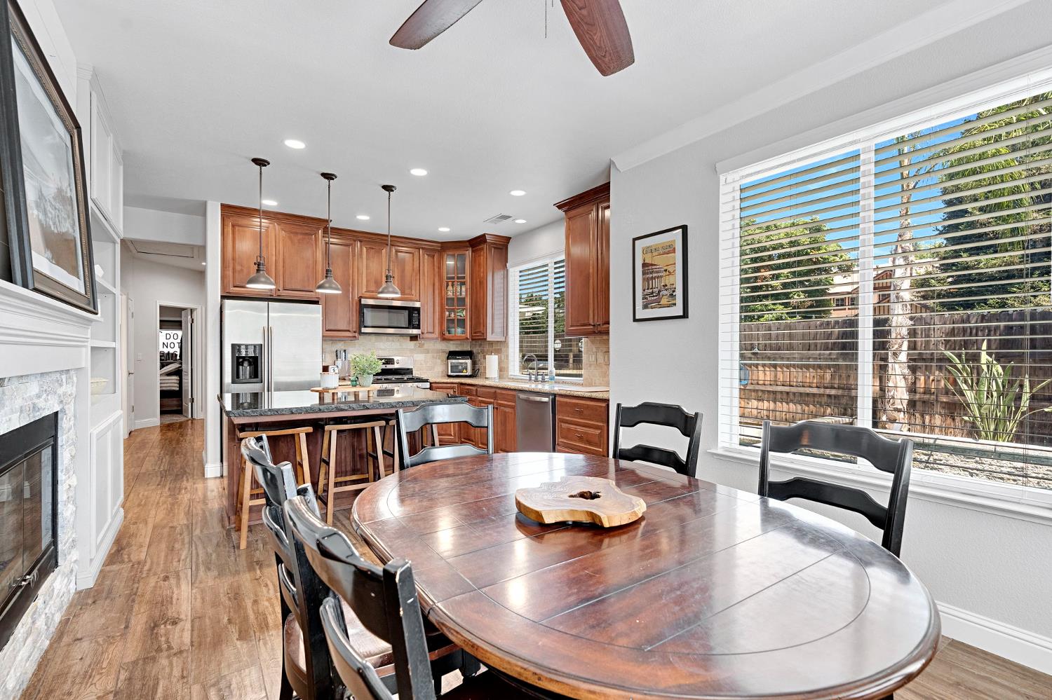 2956 Griffith Ave, Clovis, CA 93611
