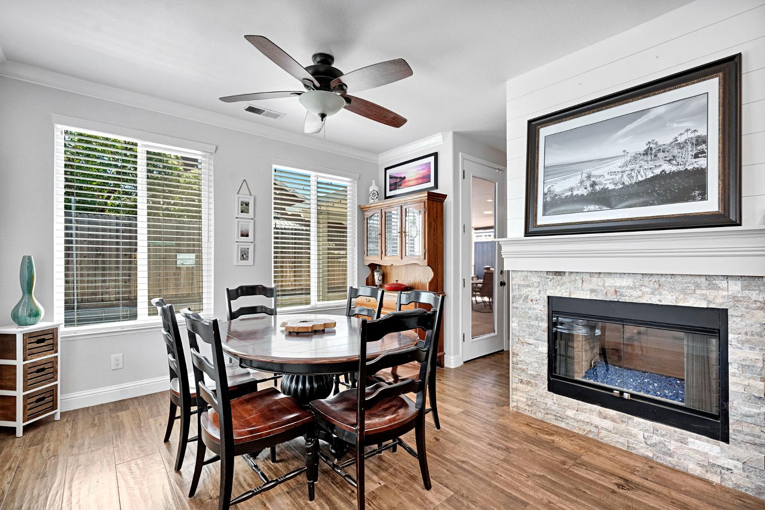 2956 Griffith Ave, Clovis, CA 93611